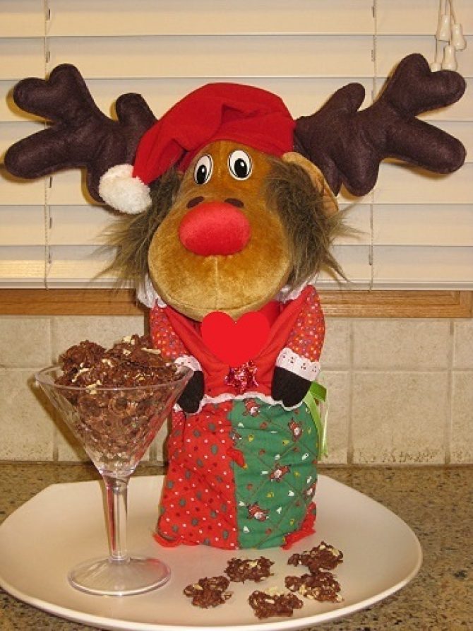 Moose decoration with treats